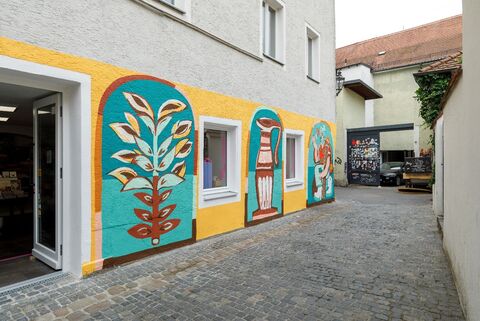 Simadergasse mit Graffities