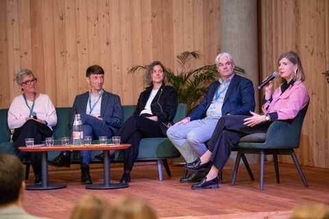 Podiumsdiskussion